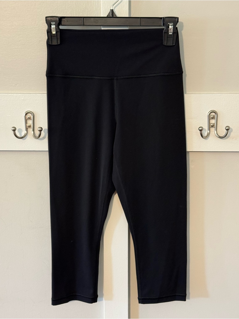 Athleta Transcend Black High-Waist Capri Leggings